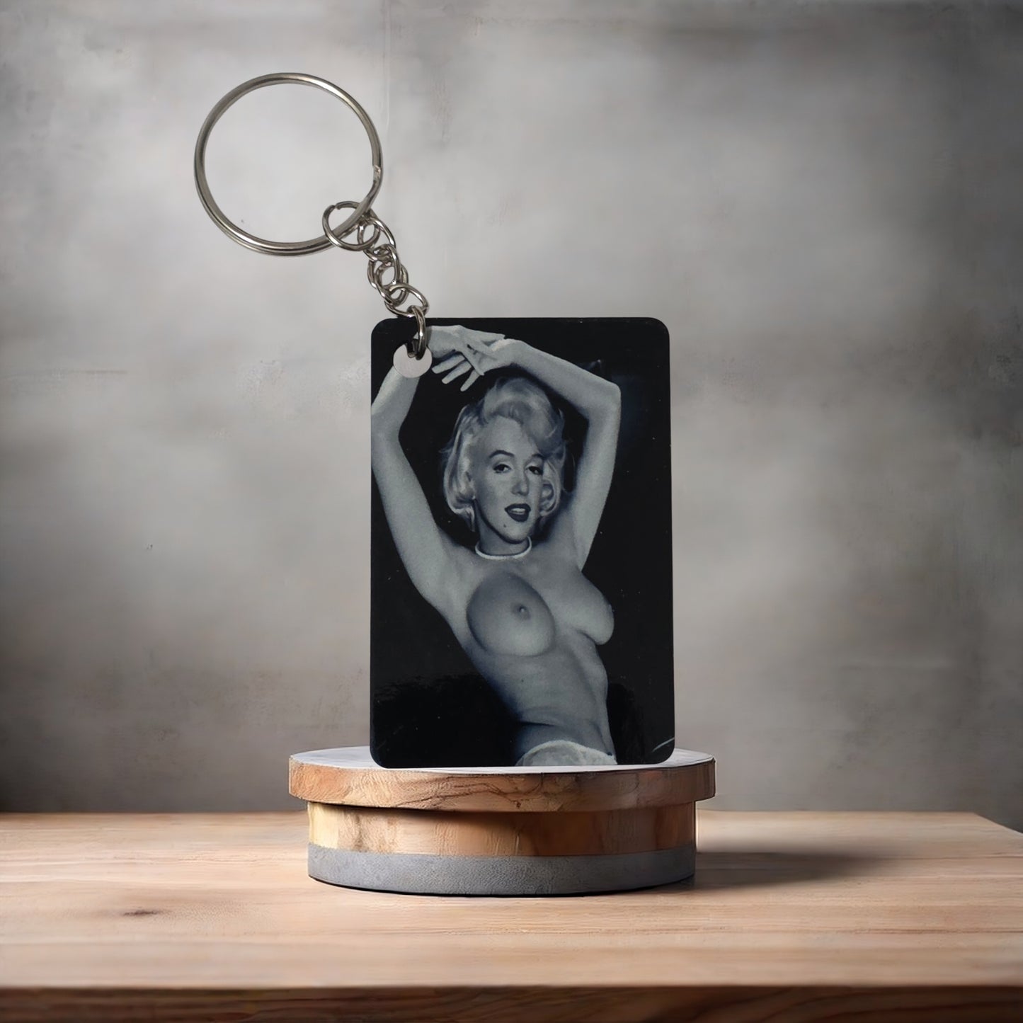 Nude Marilyn Monroe keychain. C