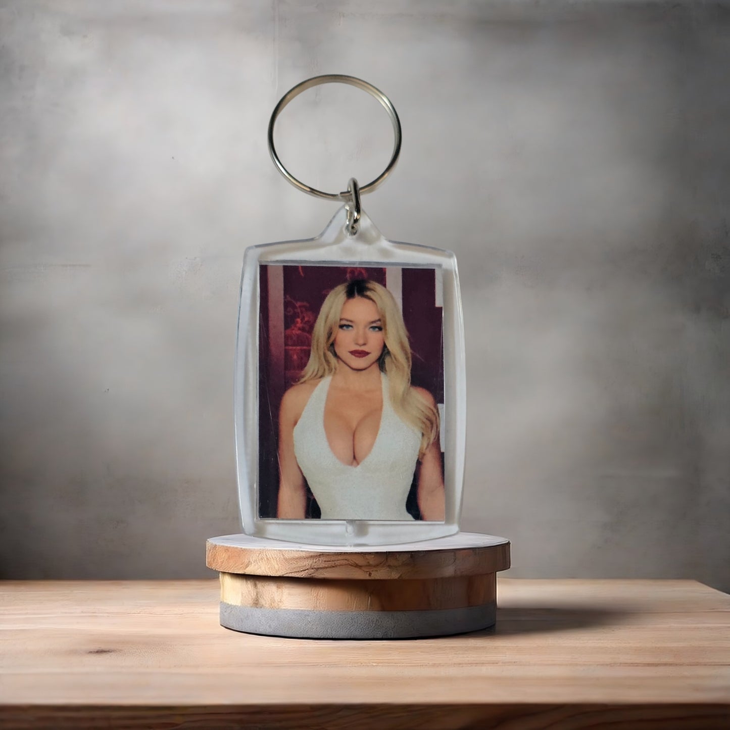 Sydney Sweeney keychain on aluminum prints.