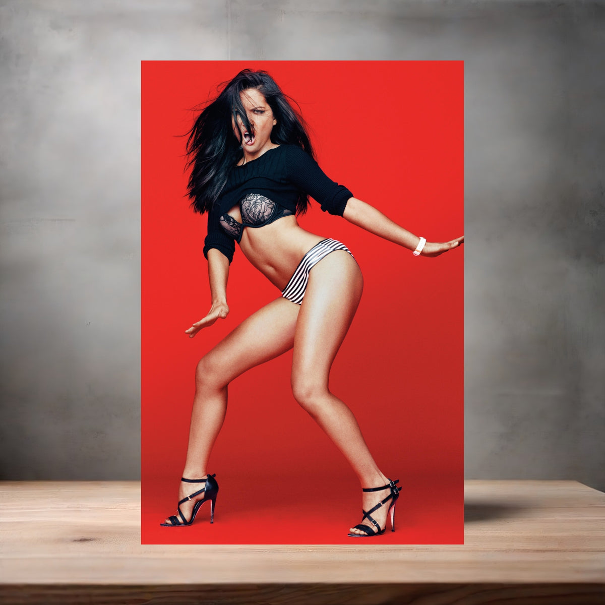Sexy Olivia Munn Posters in glossy or matte. 12 options to choose from. Ver2
