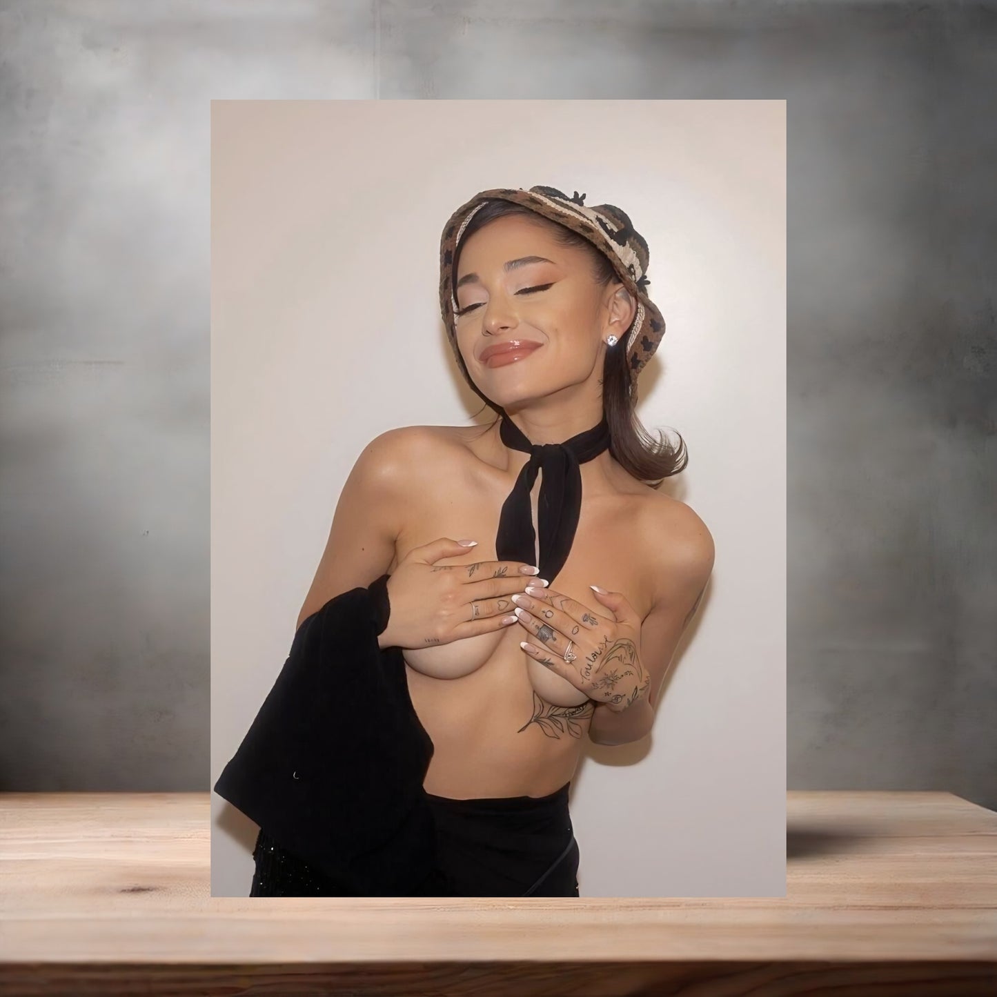 Ariana Grande custom poster, metal print or keychain. B1