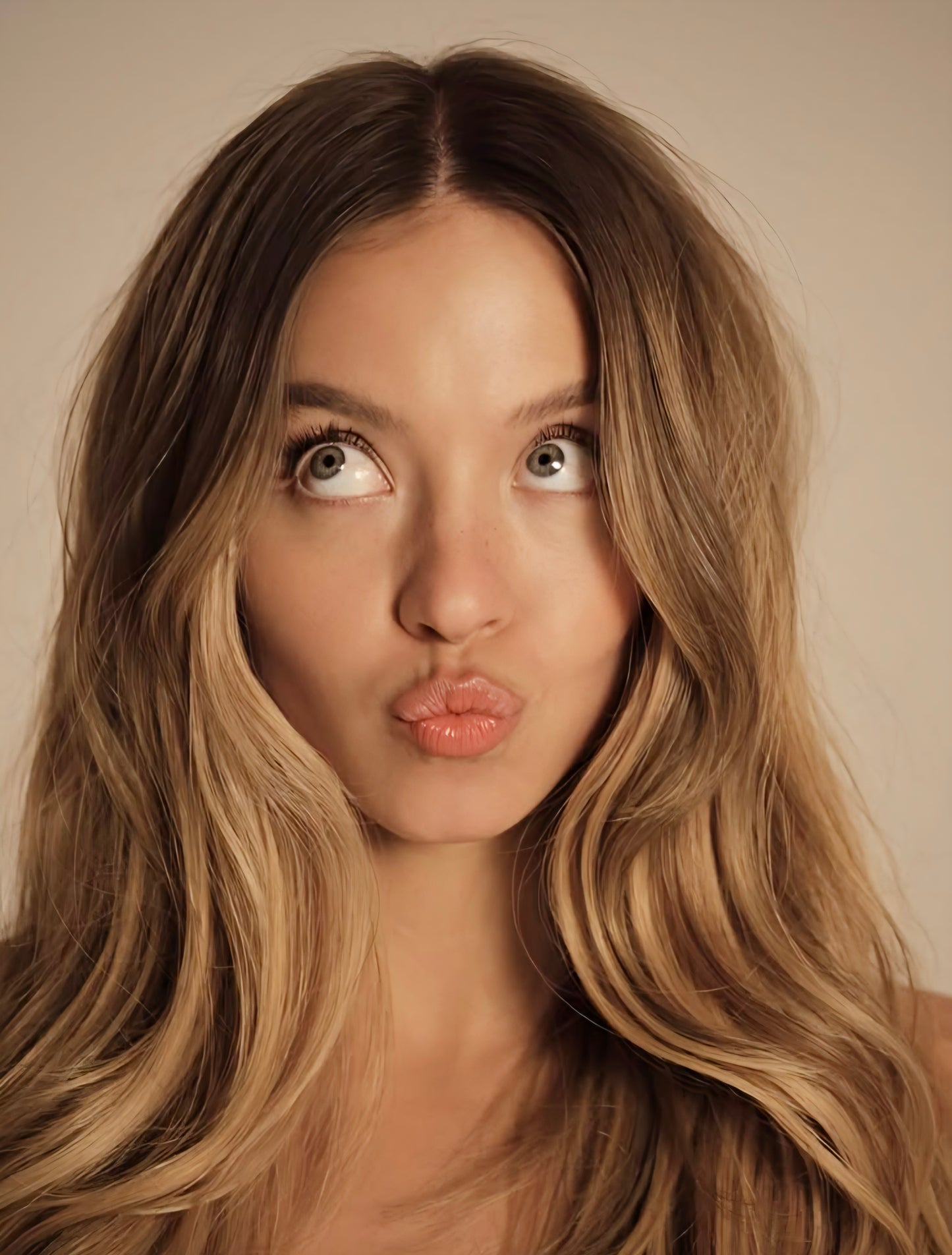 Sydney Sweeney 13" x 19" poster. Matte or Glossy, G1