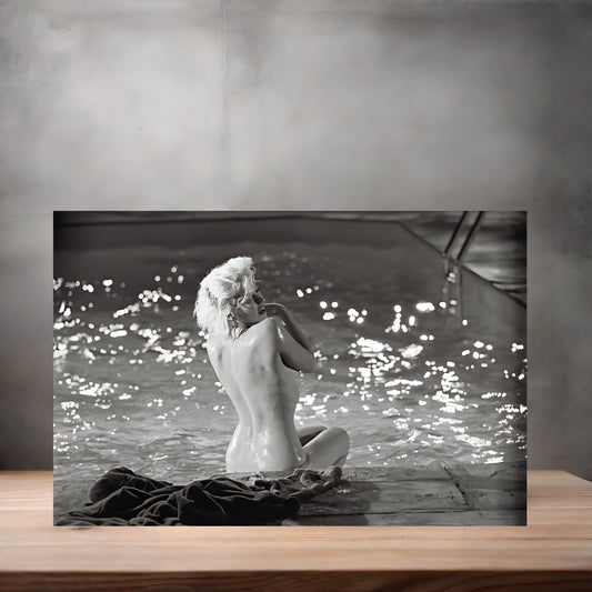 Marilyn Monroe poster on aluminum print. Multiple sizes available. D