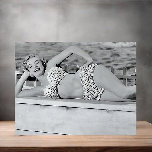 Marilyn Monroe poster on aluminum print. Multiple sizes available. v4
