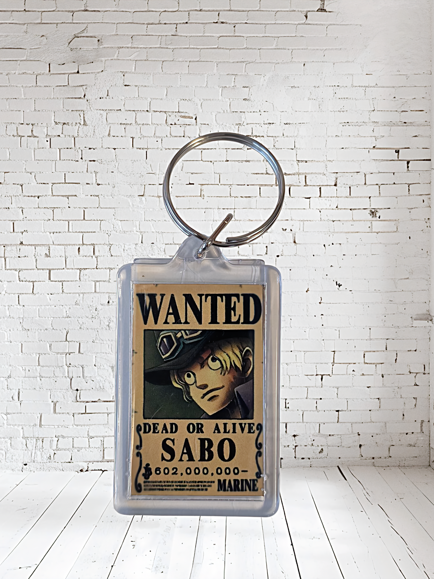 One Piece Anime series keychain with metal prints. Plenty to choose from, Monkey D Luffy and many more