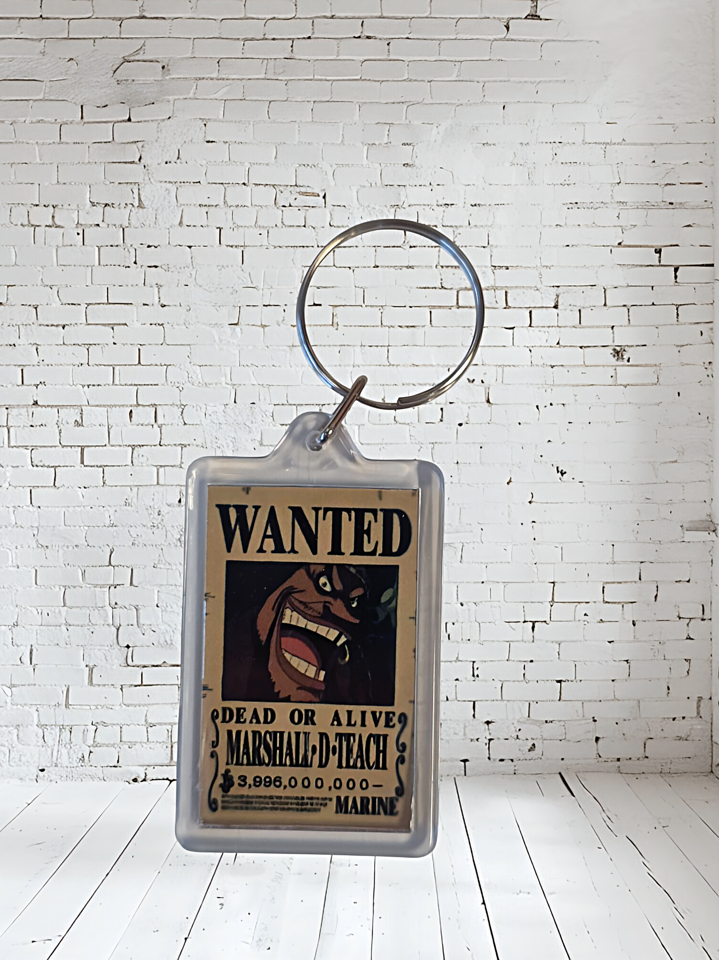 One Piece Anime series keychain with metal prints. Plenty to choose from, Monkey D Luffy and many more