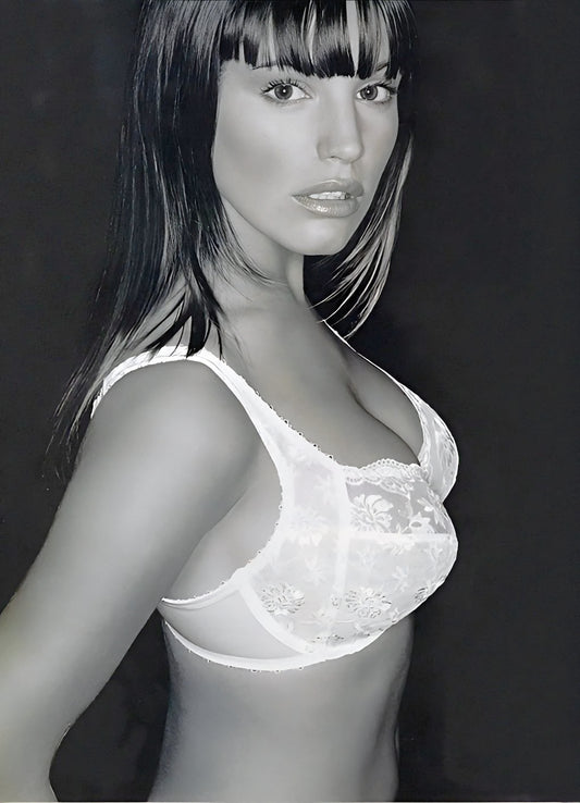Kelly Brook nude poster with multiple size and finish options B4