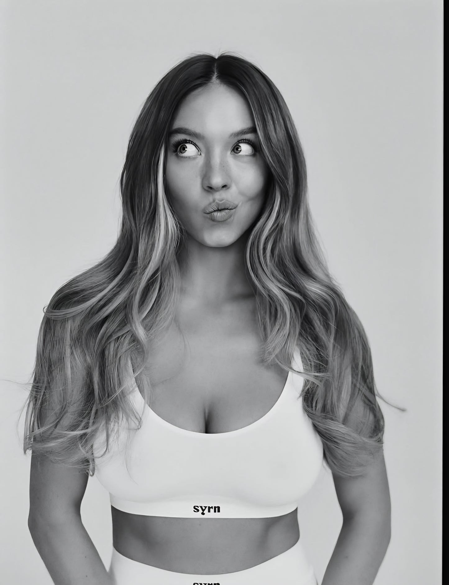 Sydney Sweeney 13" x 19" poster. Matte or Glossy, I5