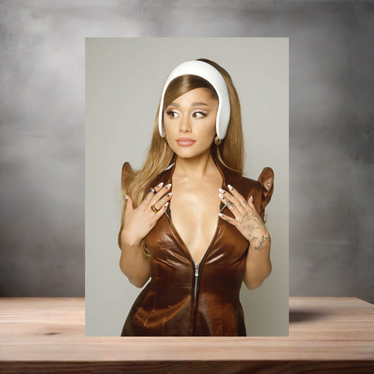 Ariana Grande custom poster, metal print or keychain. D3