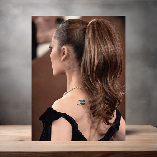 Ariana Grande custom poster, metal print or keychain. C3