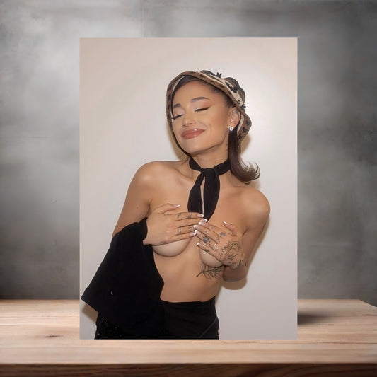 Ariana Grande custom poster, metal print or keychain. B1